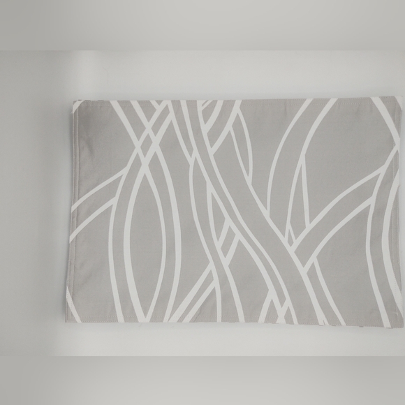 Waterford Napkins set and Placemats - Picture 2 of 7